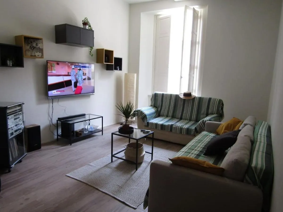 Appartamento In Centro Storico. Camaiore Apartment